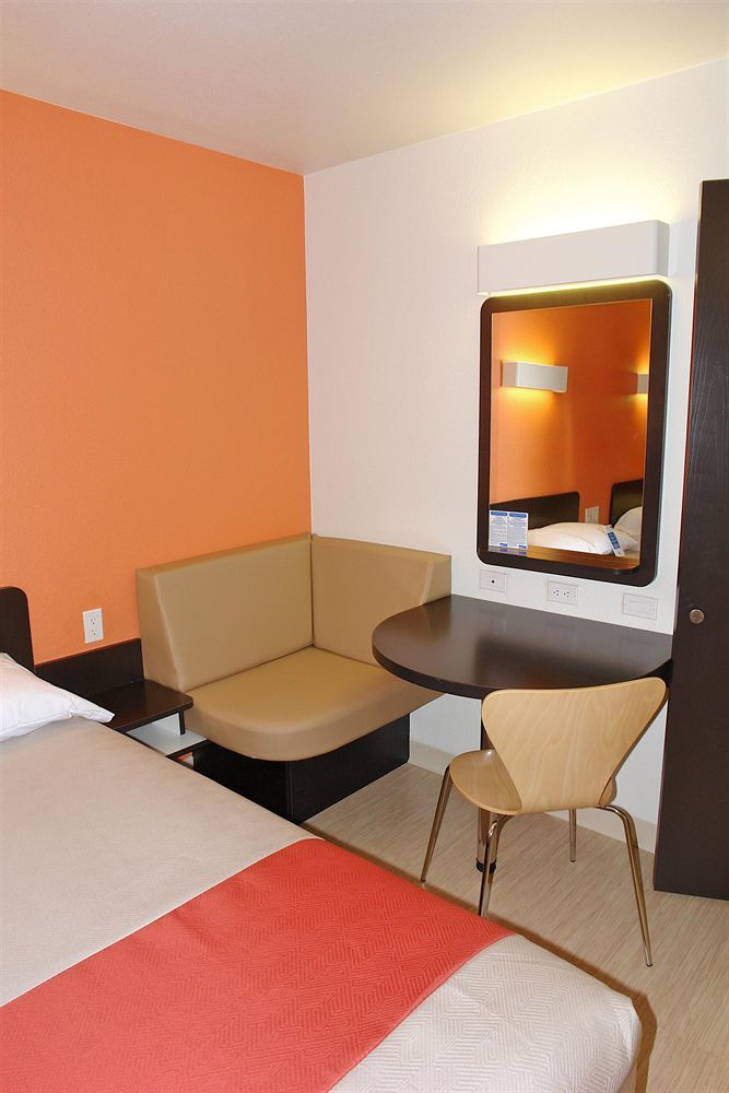 Park Inn By Radisson Walnut Creek Exterior photo